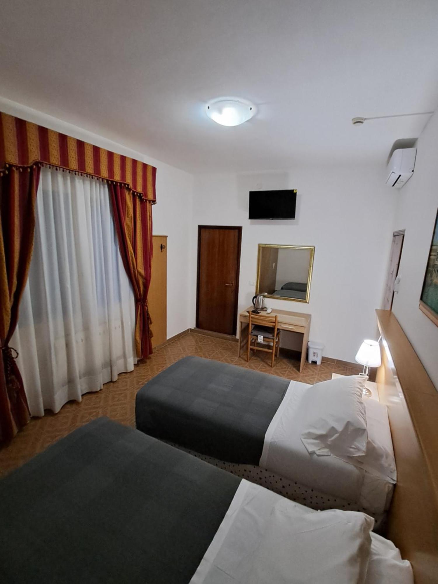 Hotel Tito 2 Mestre Exteriér fotografie