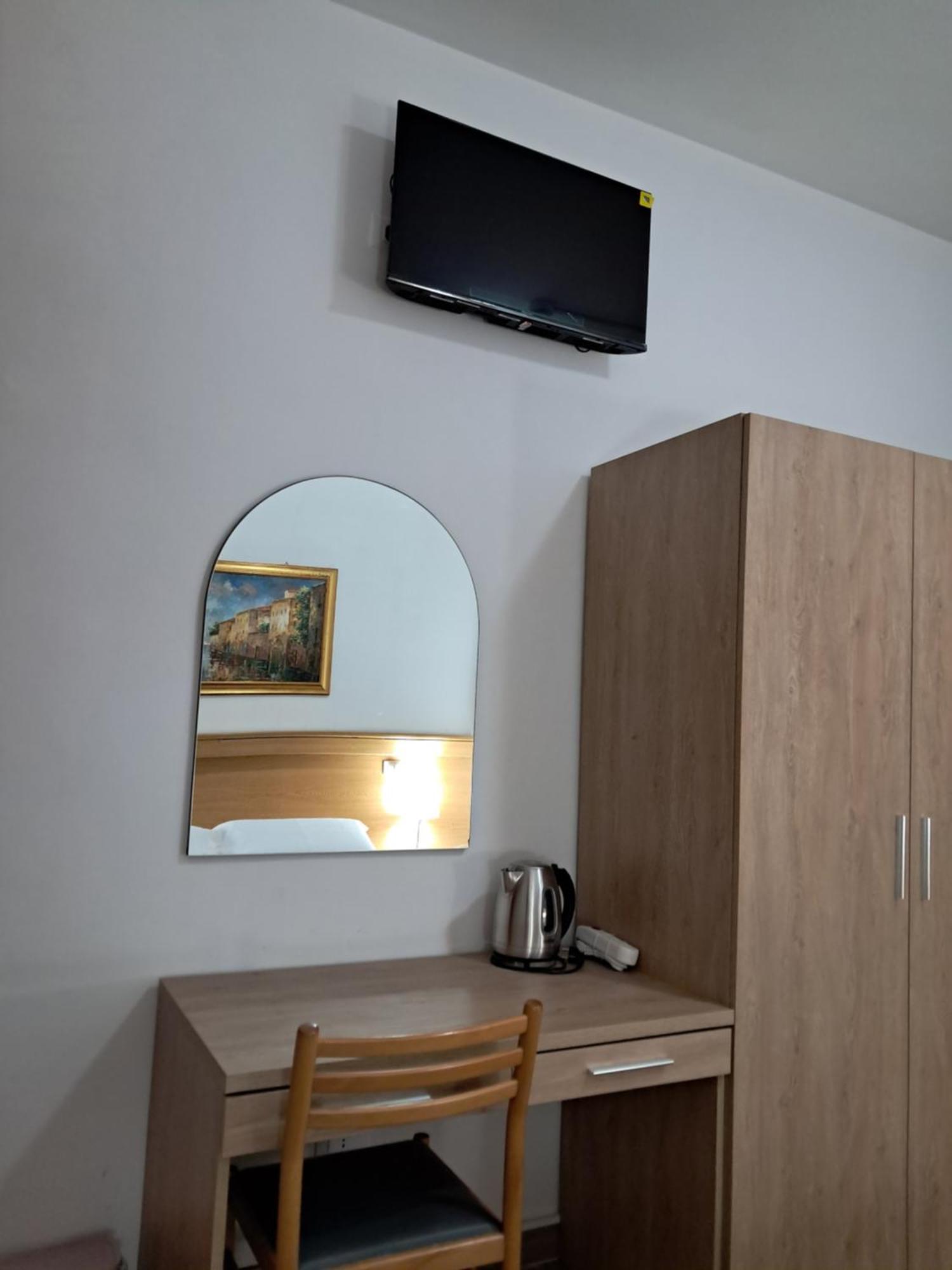 Hotel Tito 2 Mestre Exteriér fotografie